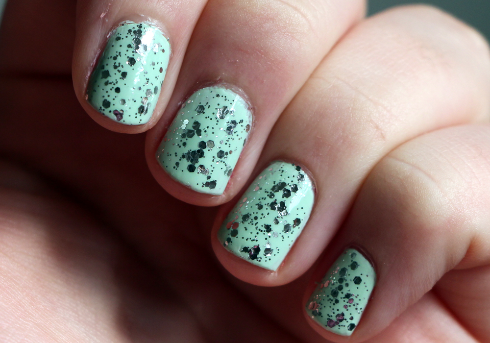 China Glaze Re-Fresh Mint and Essie Set in Stones
